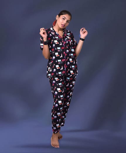 Makeup Printed Black Nightwear