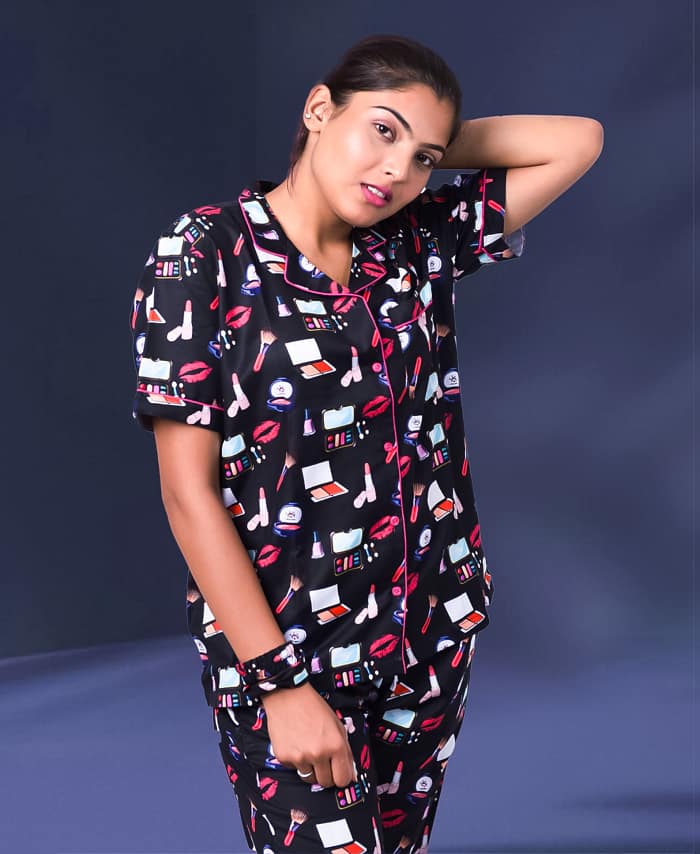 Makeup Printed Black Nightwear