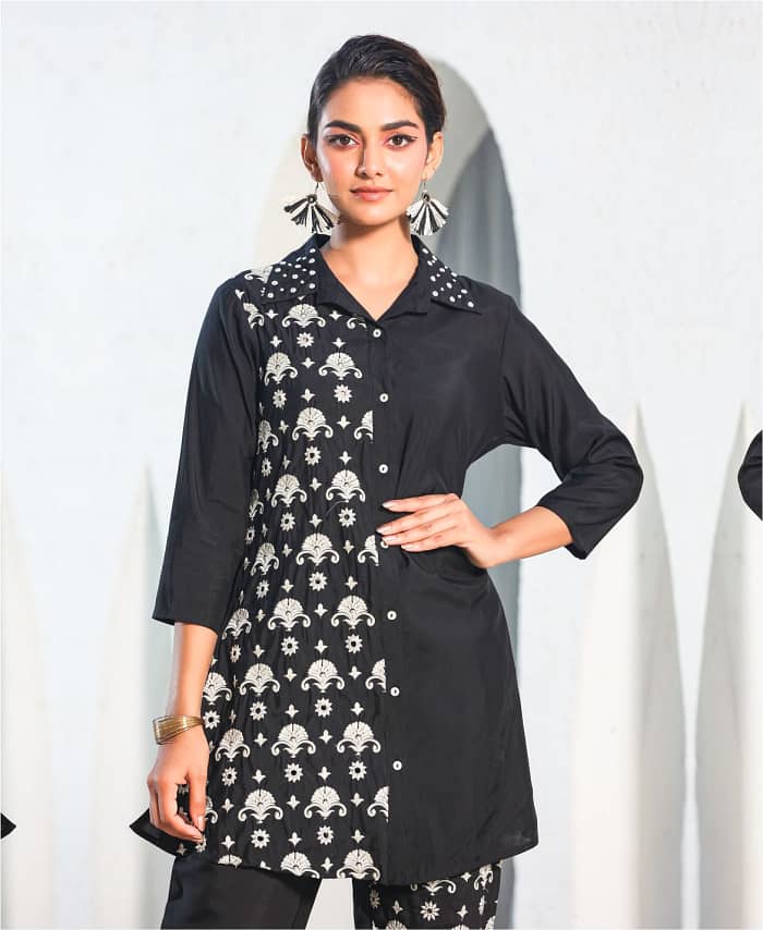 Black Co-ord Set With Thread Work